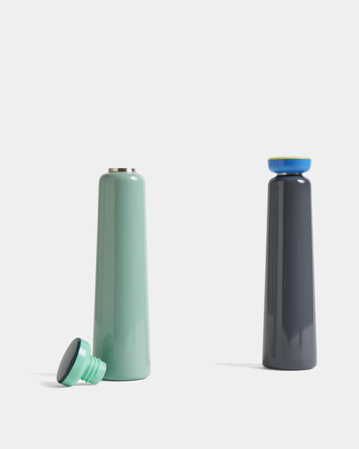 Best deal π€© HAY Sowden Bottle 0,5 litre - Grey βοΈ 4 HAY Sowden Bottle 0,5 litre - Grey