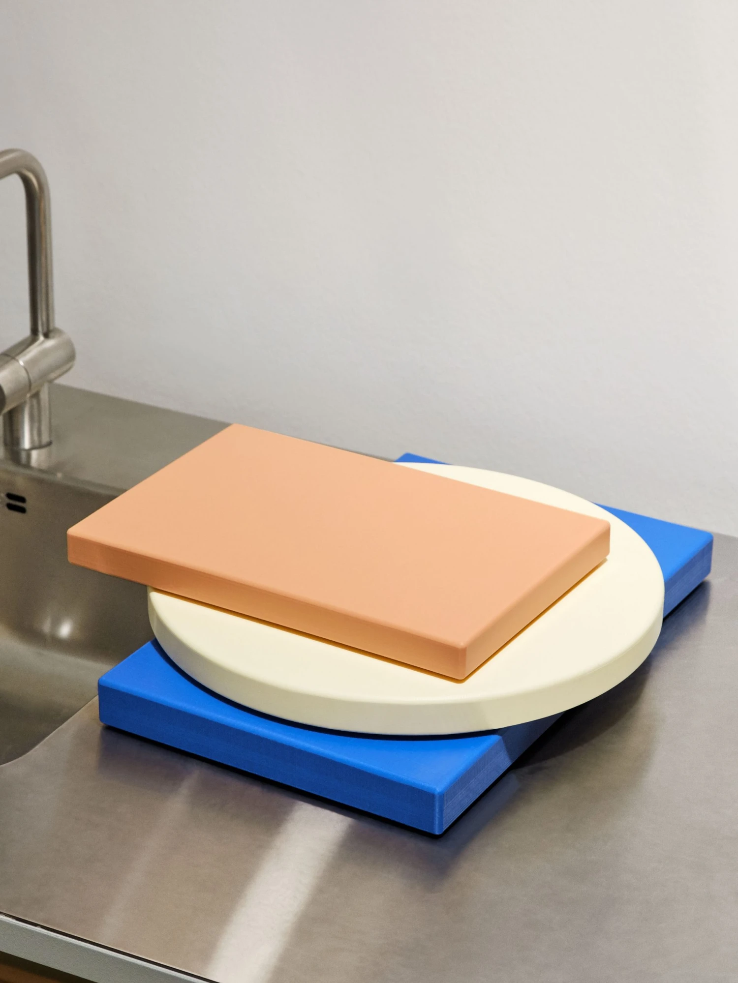 Buy βοΈ HAY Chopping Board / Round L Off White π― 5 HAY Chopping Board / Round L Off White