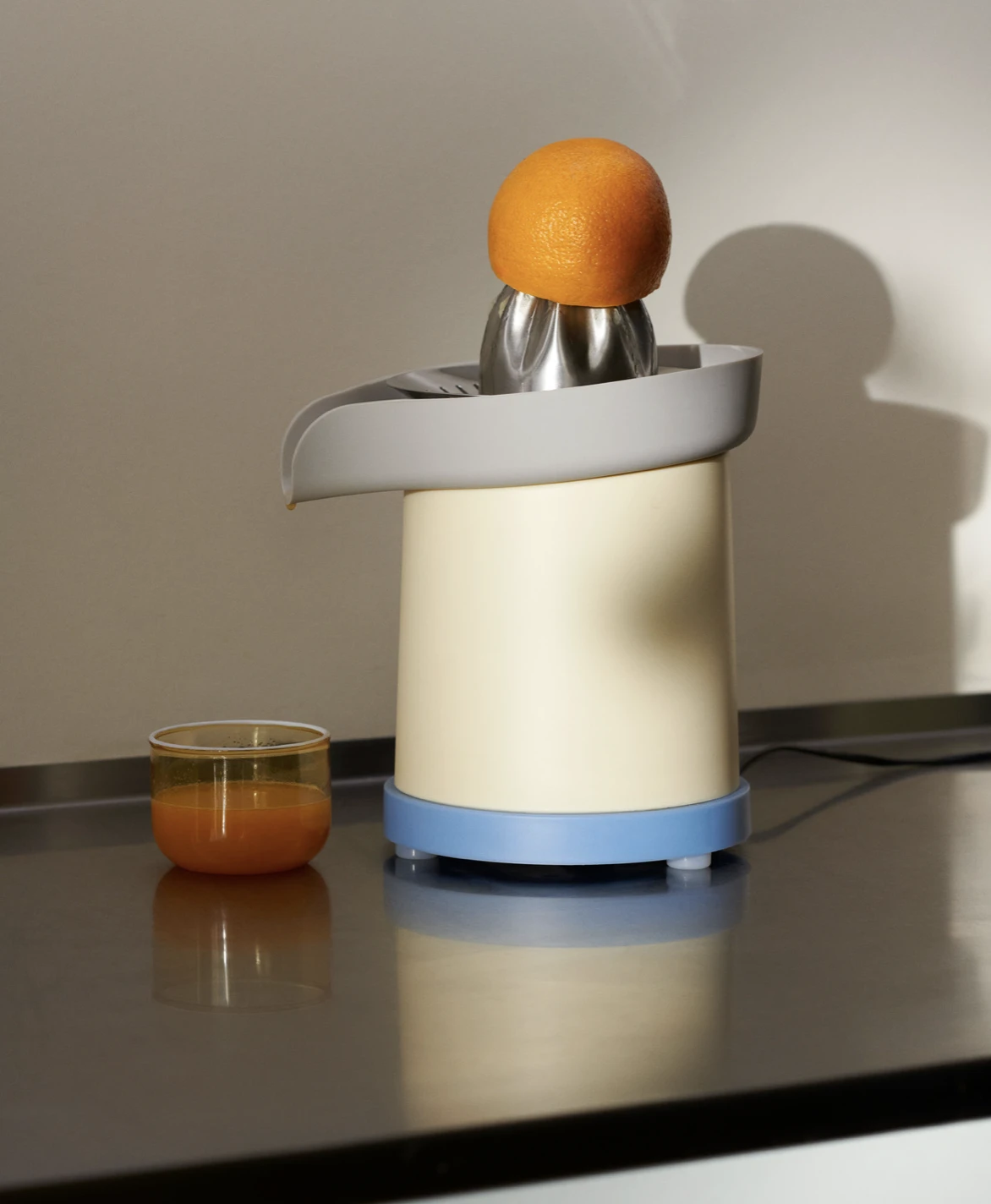 Deals ⌛ HAY Sowden Electric Citrus Juicer EU Plug ⭐ 4 HAY Sowden Electric Citrus Juicer EU Plug