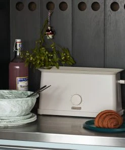 HAY Sowden Kettle / Eu 1.5 Litre | Yellow