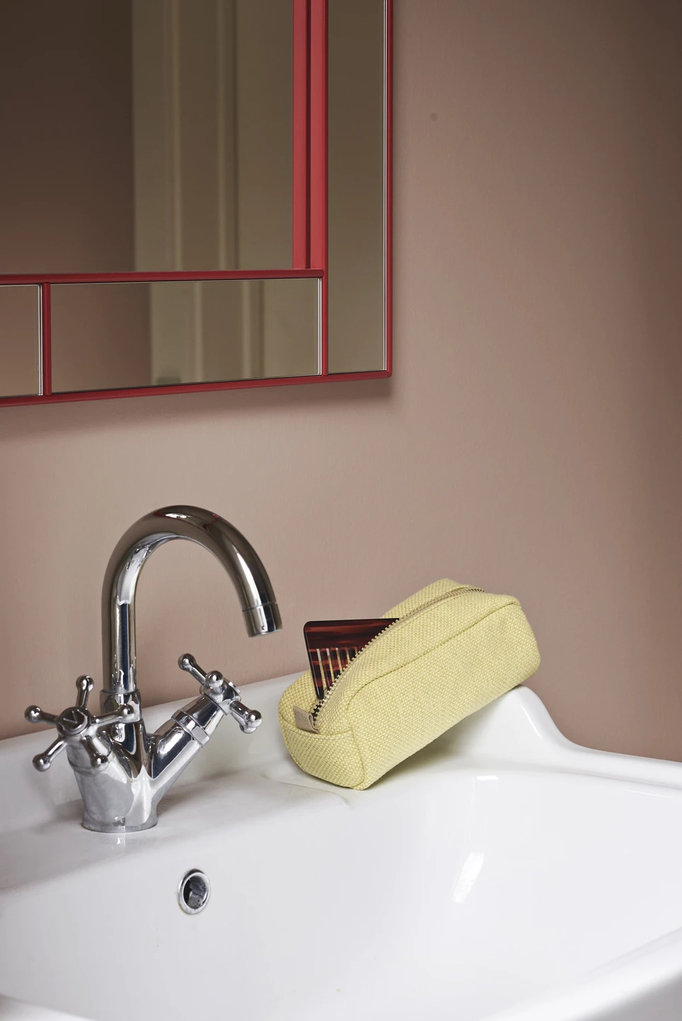 Buy β HAY Hue Make-up Bag π― 6 HAY Hue Make-up Bag