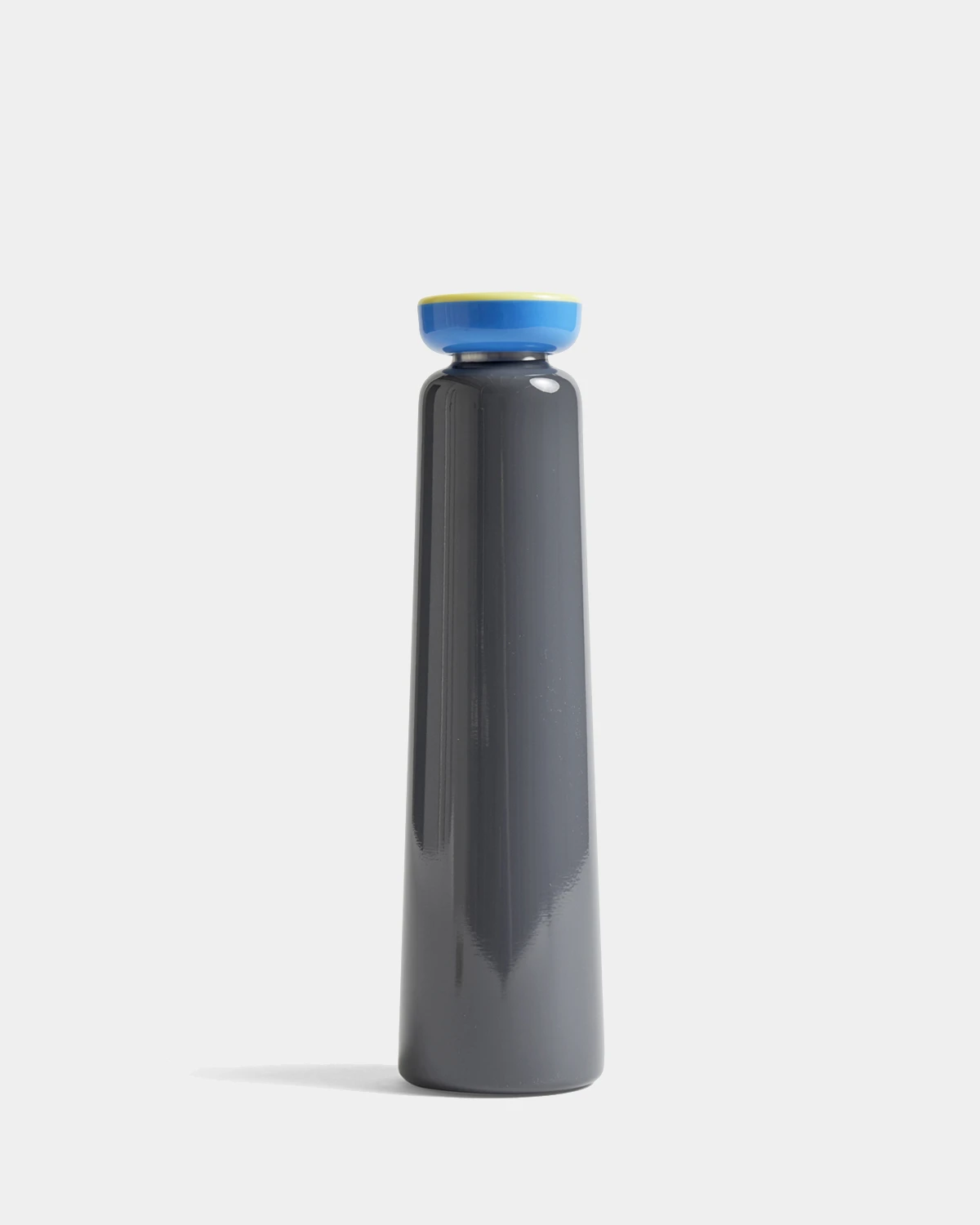 Best deal π€© HAY Sowden Bottle 0,5 litre - Grey βοΈ 3 HAY Sowden Bottle 0,5 litre - Grey