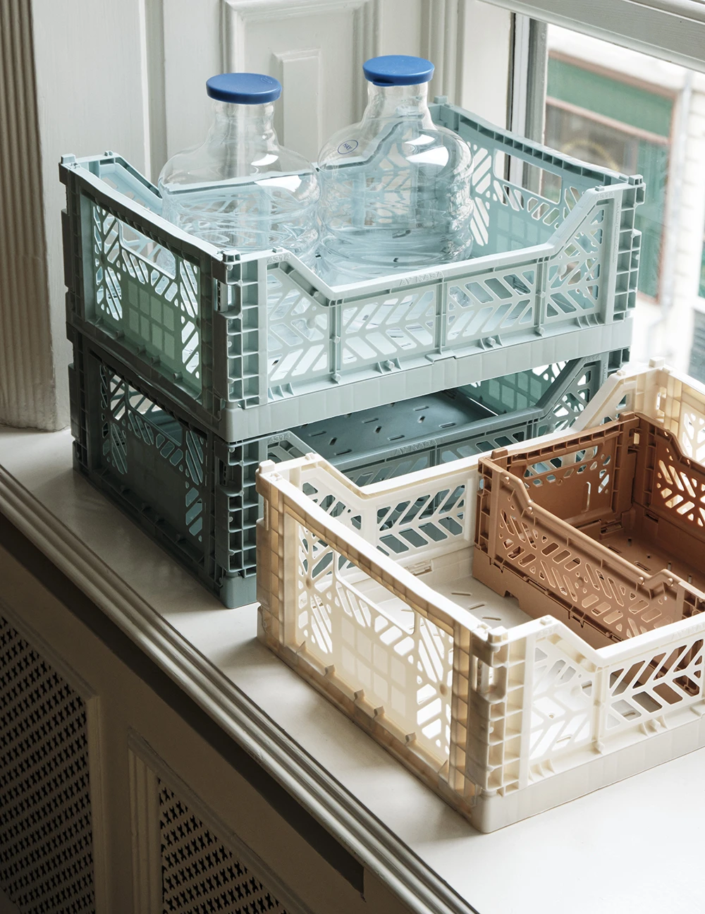 Wholesale β HAY Plastic Colour Crate Medium π 12 HAY Plastic Colour Crate Medium